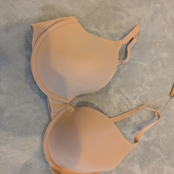 Seamless T-Shirt Bra Skims - Picture 3 of 4